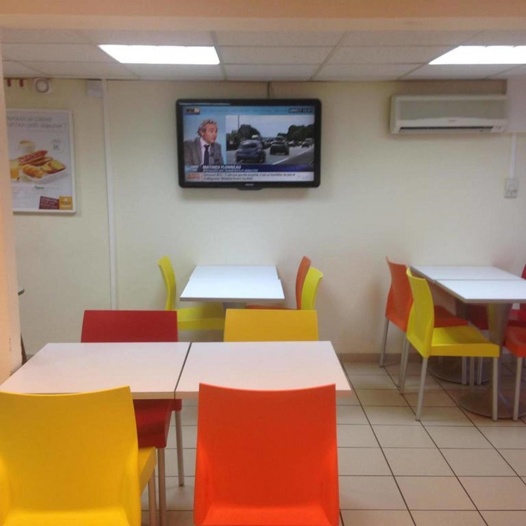 Premiere Classe Niort Est La Creche Екстериор снимка